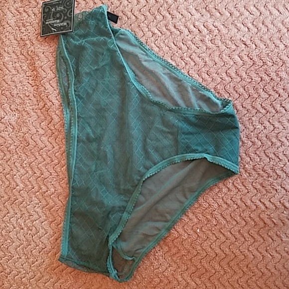 3 Lacey Panties - Picture 2 of 8